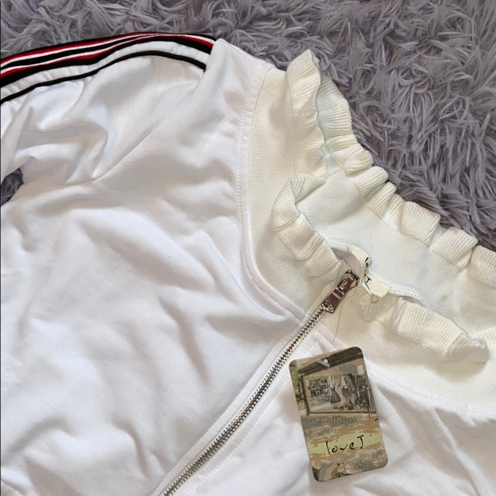 Fashion Nova off the shoulder cropped jacket - Picture 2 of 2